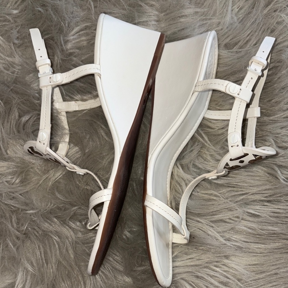 Bleach leather T-Strap Miller wedge Sandals - Picture 9 of 9